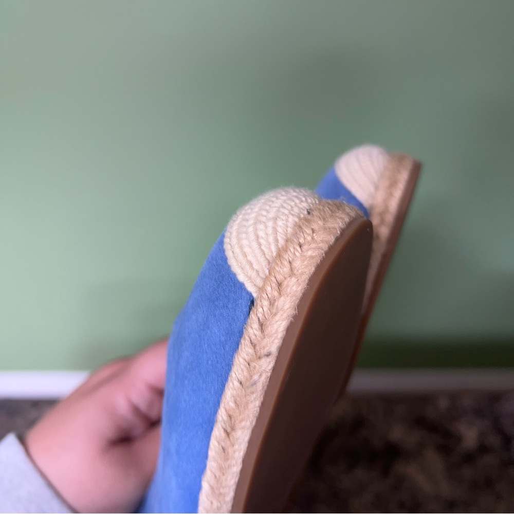 Isaac Mizrahi Cobalt Suede Scalloped Espadrille Flats - Picture 10 of 11